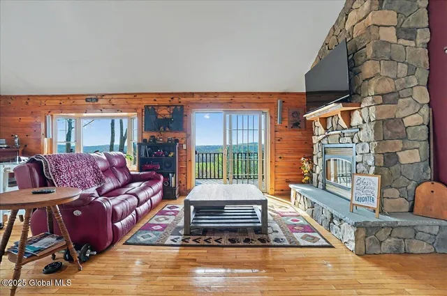 $525,000 | 193 Quarry Road, Salem, NY 12865