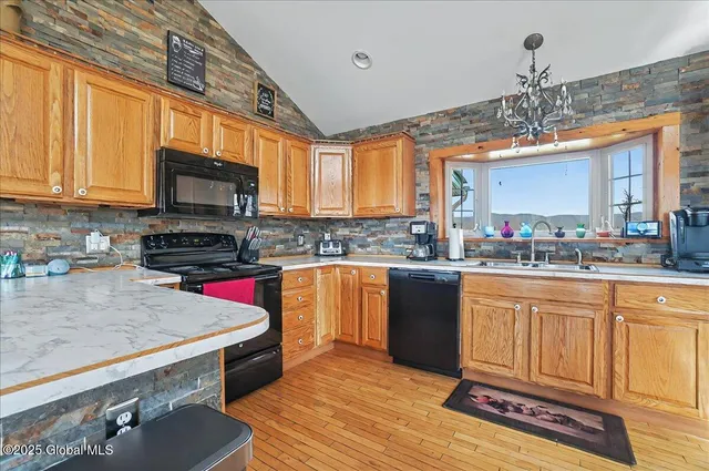 $525,000 | 193 Quarry Road, Salem, NY 12865