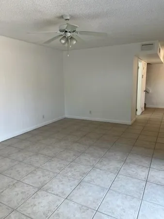 $2,500 | 8285 Severn Drive, Unit B, Boca Raton, FL 33433