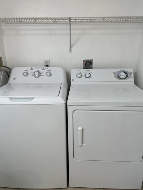 8285 Severn Drive, Unit B Boca Raton, FL 33433 - Photo 21 of 23 IMG_2925