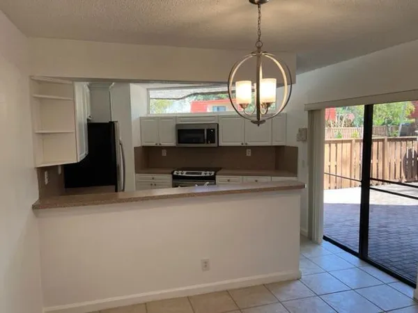 $2,500 | 8285 Severn Drive, Unit B, Boca Raton, FL 33433