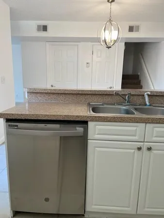 $2,500 | 8285 Severn Drive, Unit B, Boca Raton, FL 33433