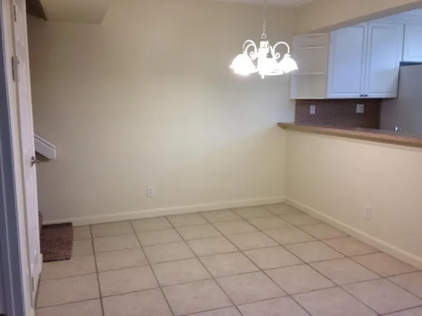 $2,500 | 8285 Severn Drive, Unit B, Boca Raton, FL 33433