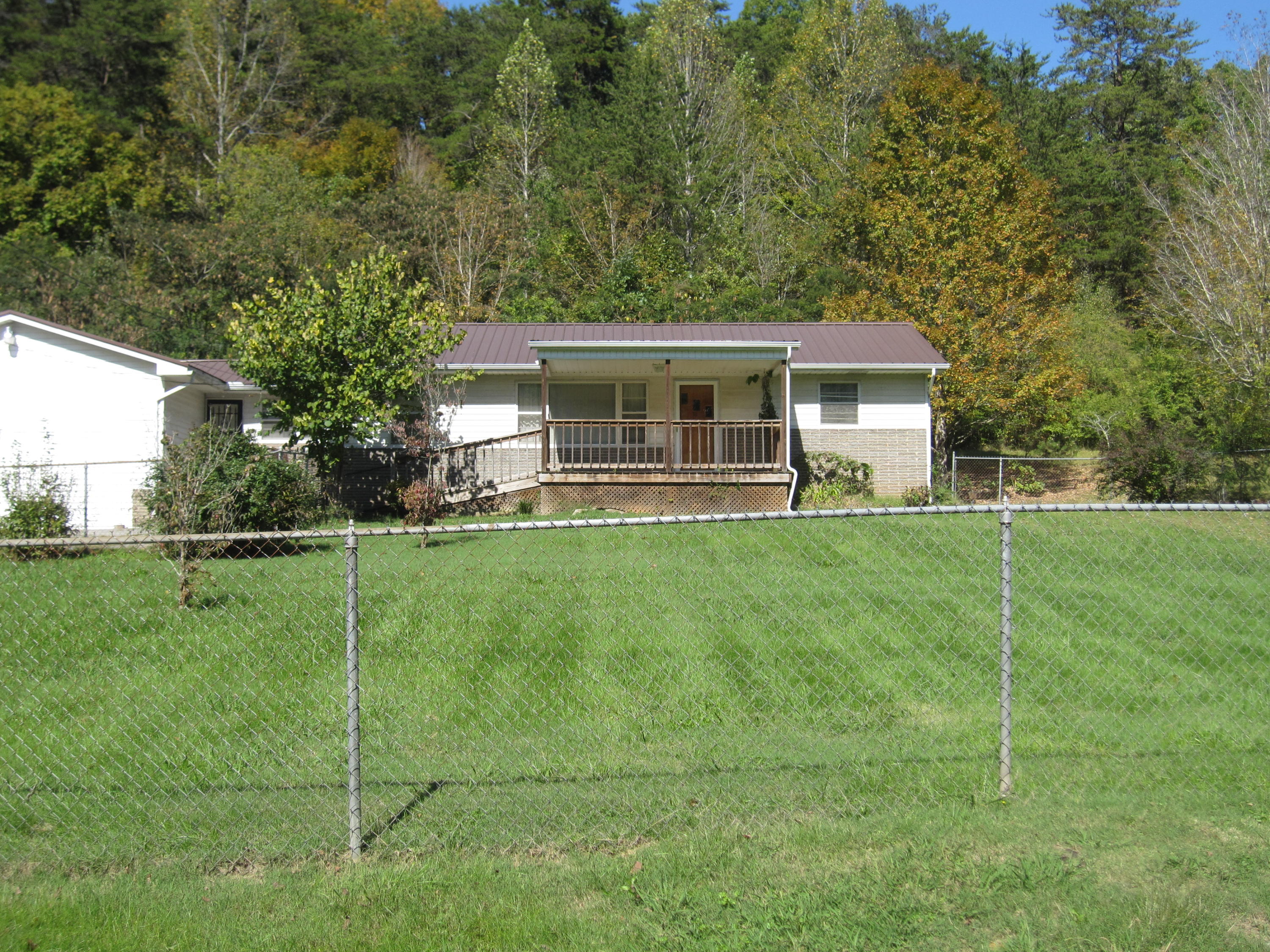 913 Deaderick Road Knoxville, TN 37920 - Photo 2 of 13 IMG_2165