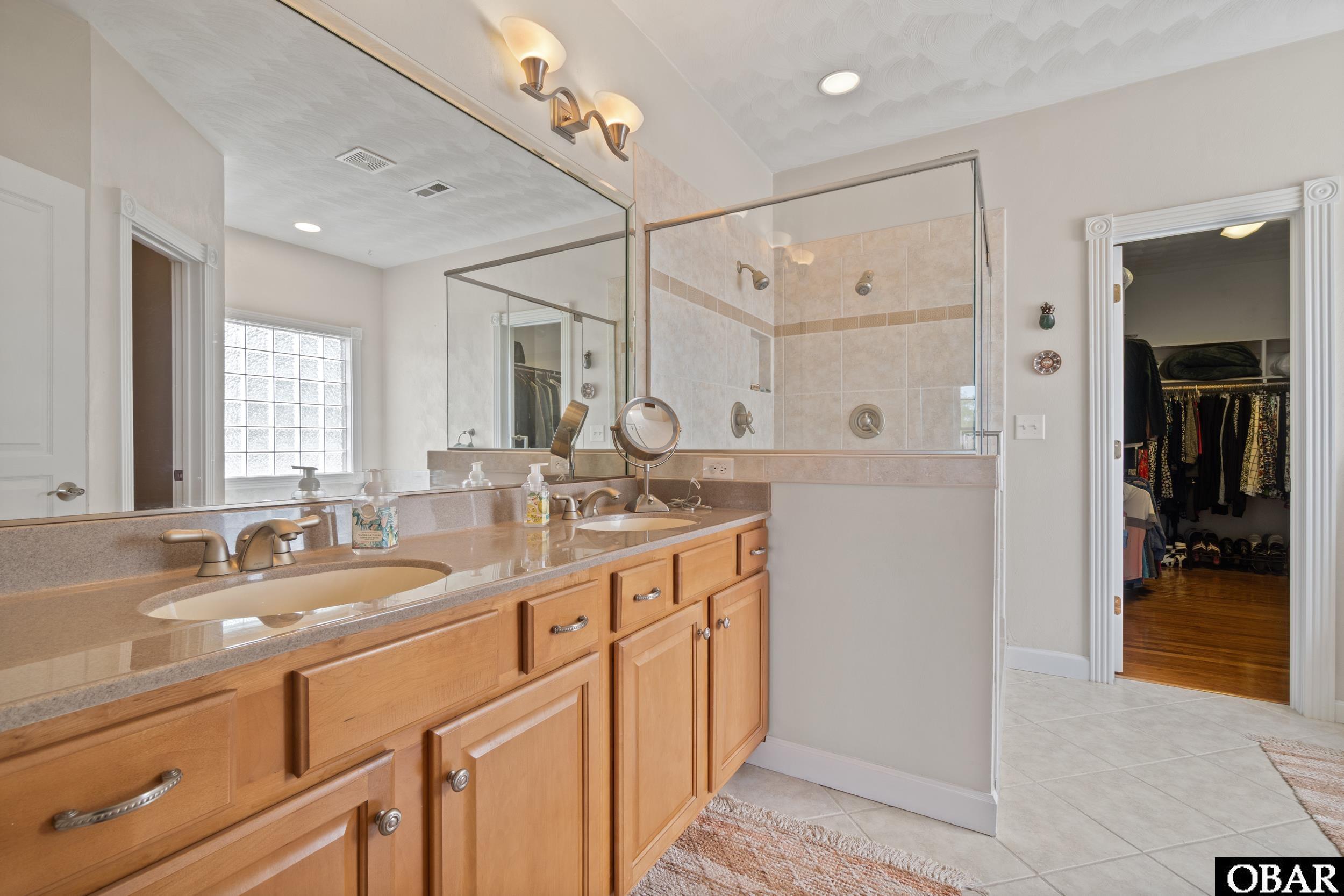 122 Bayside Drive Moyock, NC 27958 - Photo 17 of 34 Owners Ensuite