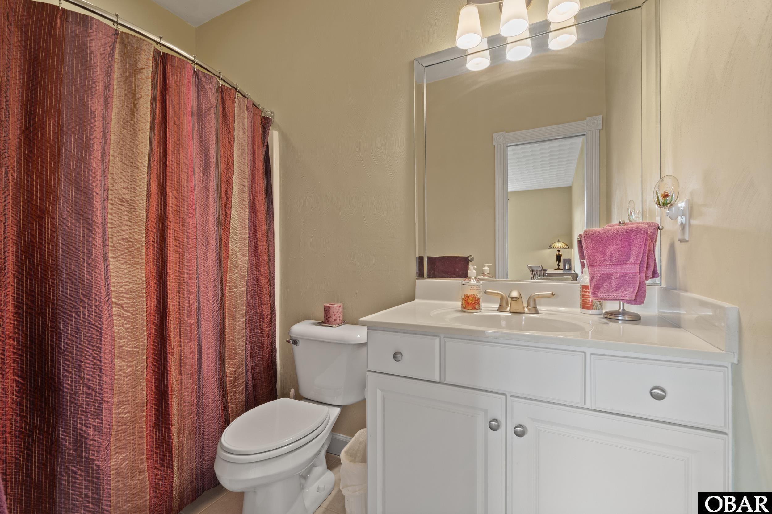 122 Bayside Drive Moyock, NC 27958 - Photo 22 of 34 2nd Room with Ensuite