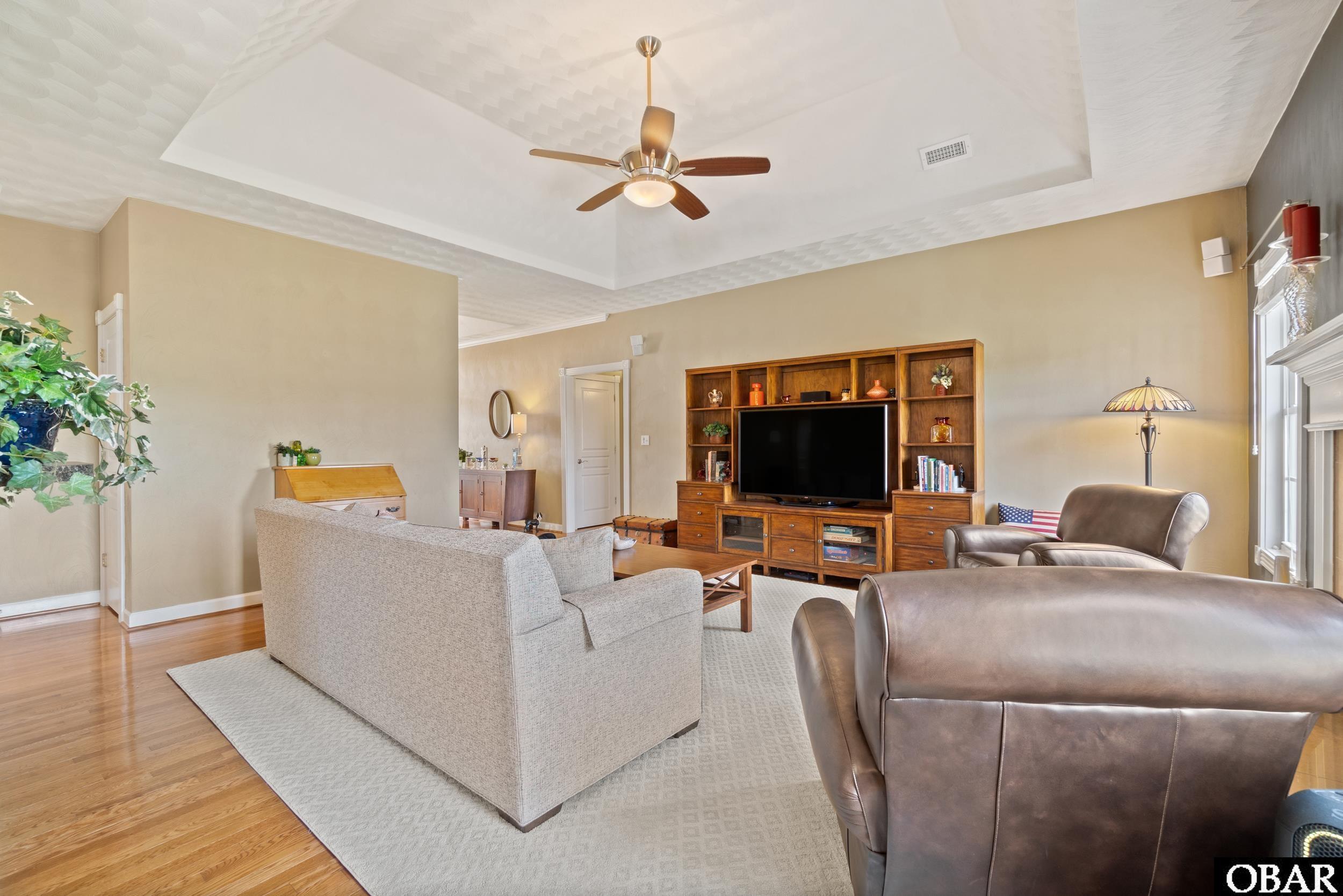 122 Bayside Drive Moyock, NC 27958 - Photo 6 of 34 Living Room