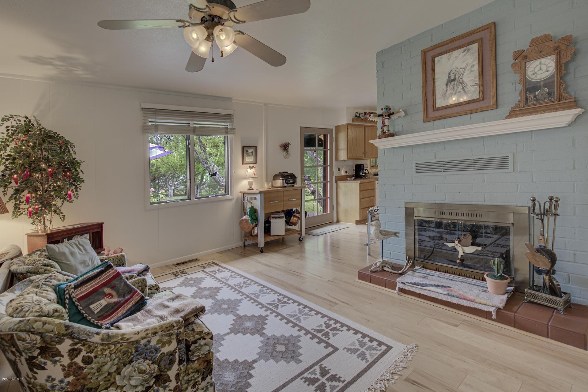 137 North Roper Lane Payson, AZ 85541 - Photo 12 of 61 Living Room