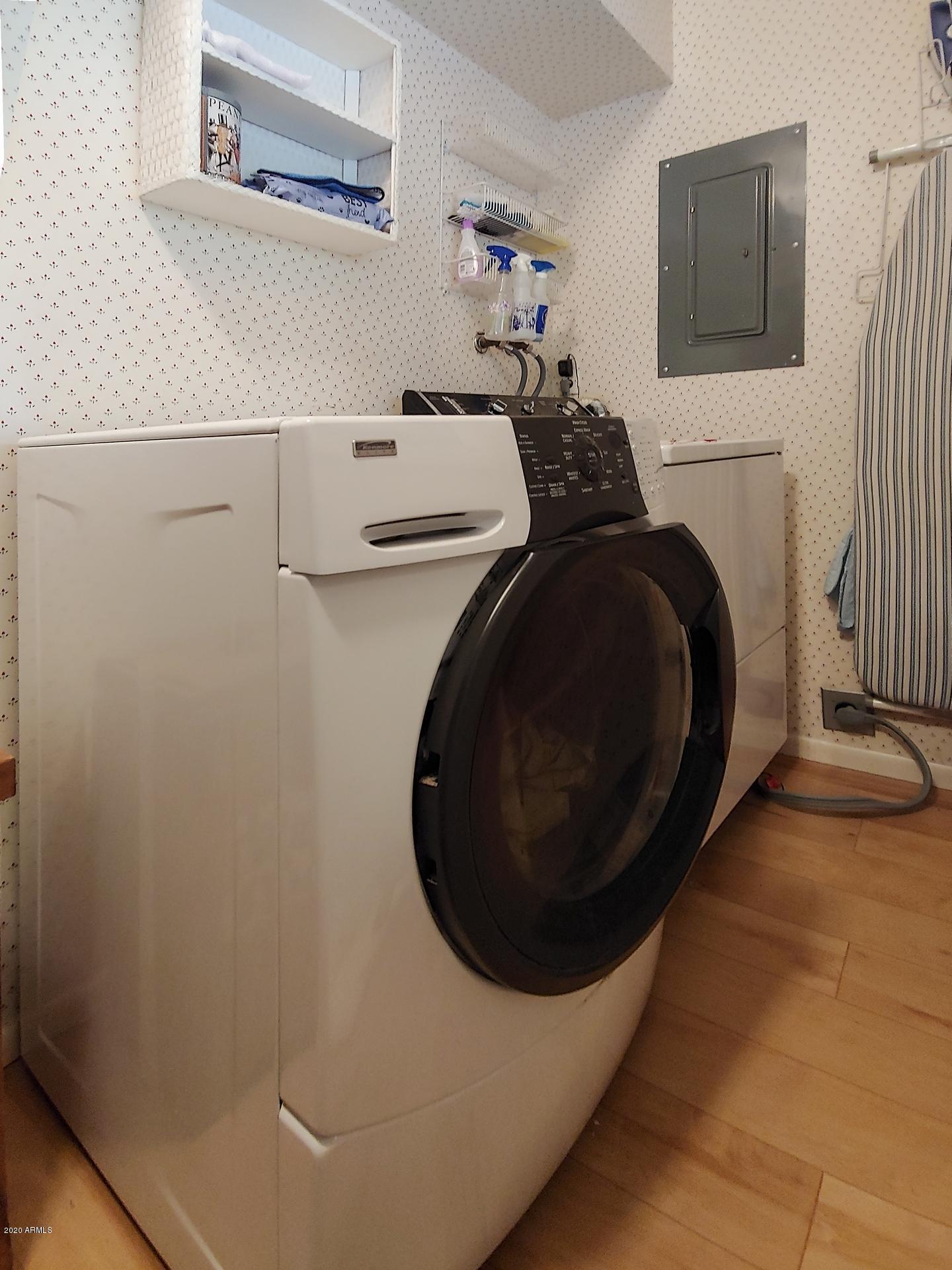 137 North Roper Lane Payson, AZ 85541 - Photo 18 of 61 Laundry