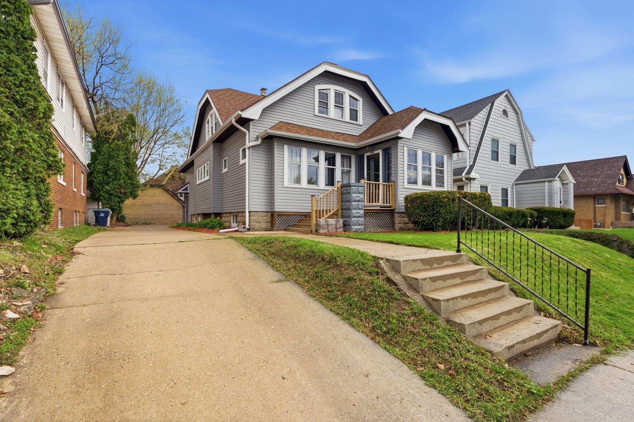 2909 N 55th St, Milwaukee - HDR-1