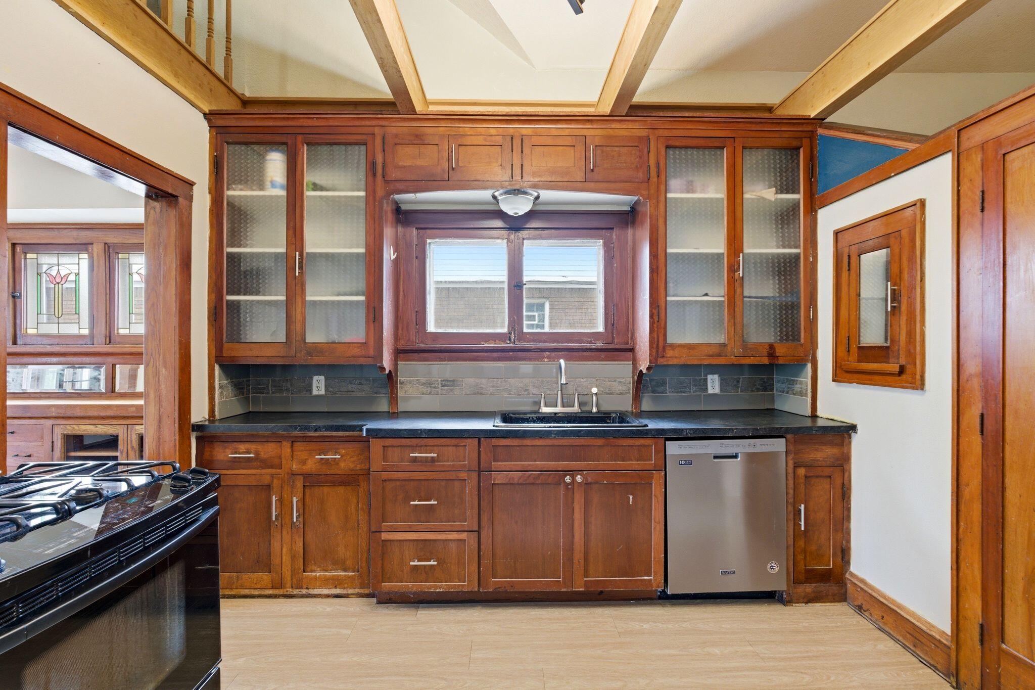 2909 North 55th Street Milwaukee, WI 53210 - Photo 12 of 31 Lots of Cabinets