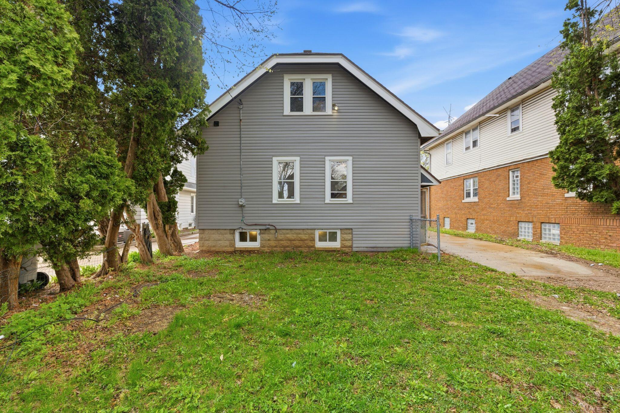 2909 North 55th Street Milwaukee, WI 53210 - Photo 30 of 31 Back Yard