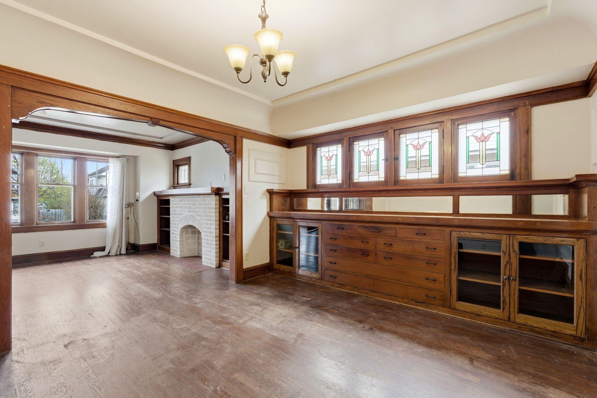 2909 North 55th Street Milwaukee, WI 53210 - Photo 8 of 31 Dining