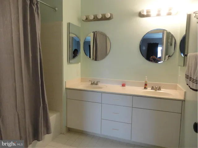 $1,575 | 9 Tintern Court, Unit 302, Lutherville-Timonium, MD 21093