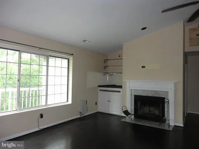 $1,575 | 9 Tintern Court, Unit 302, Lutherville-Timonium, MD 21093