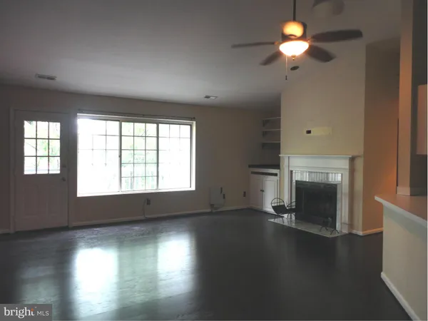 $1,575 | 9 Tintern Court, Unit 302, Lutherville-Timonium, MD 21093