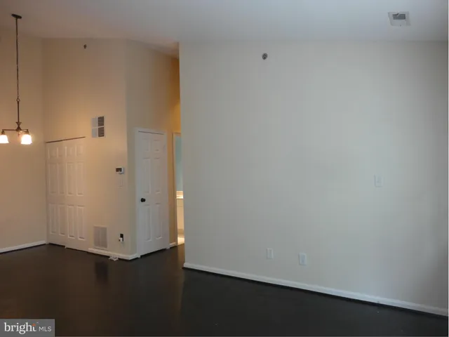 $1,575 | 9 Tintern Court, Unit 302, Lutherville-Timonium, MD 21093