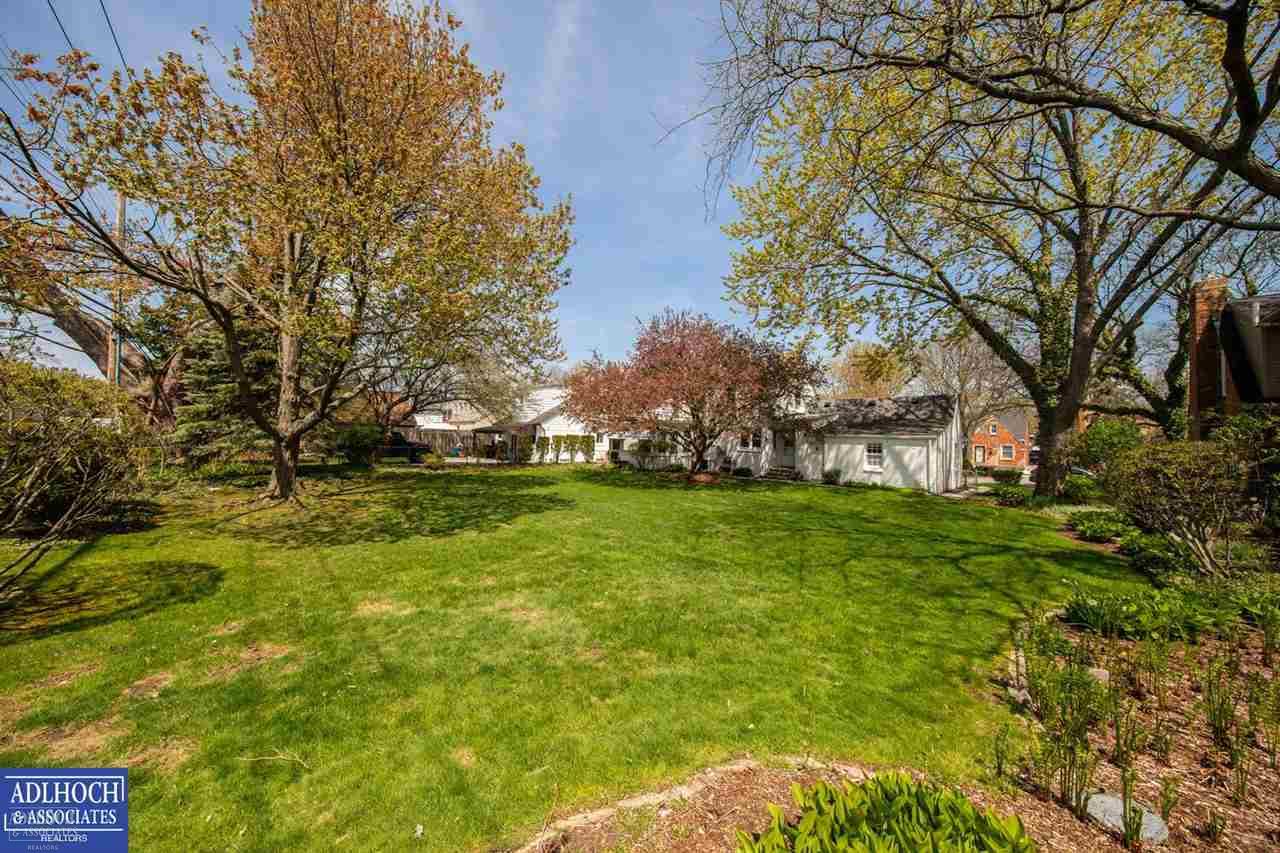 1395 Hampton Road Grosse Pointe Woods, MI 48236 - Photo 27 of 29