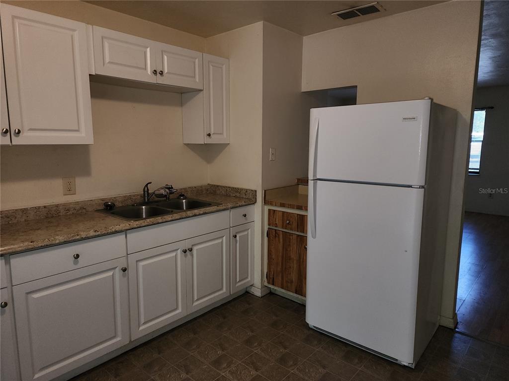 4021 Southwest 37 Street, Unit C Gainesville, FL 32608 - Photo 7 of 25