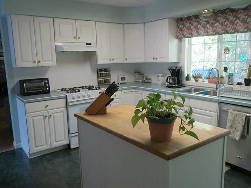 124 Plain Woods Road Foster, RI 02825 - Photo 8 of 25 Kitchen.