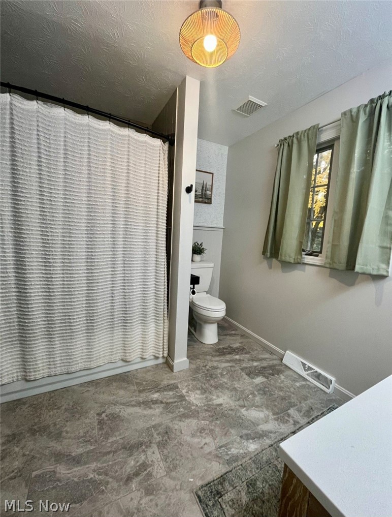 6895 Spieth Road Medina, OH 44256 - Photo 20 of 34 Master Bathroom