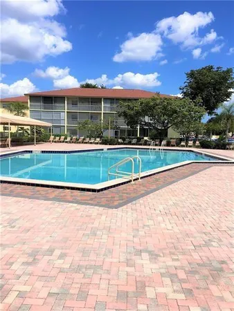$1,750 | 551 Southwest 135th Avenue, Unit 405B, Pembroke Pines, FL 33027