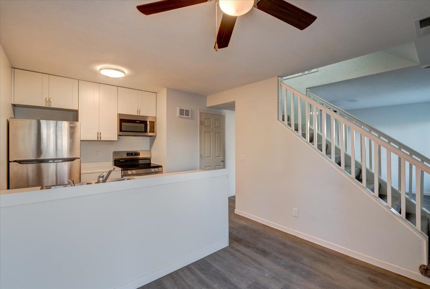 521 East Bluff Madison, WI 53704 - Photo 23 of 44