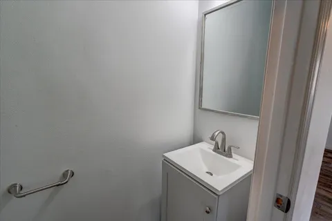 $240,000 | 521 East Bluff, Madison, WI 53704