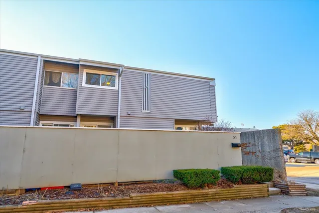 $240,000 | 521 East Bluff, Madison, WI 53704