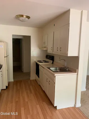 $1,401 | 5 Okara Drive, Unit 10, Schenectady, NY 12303