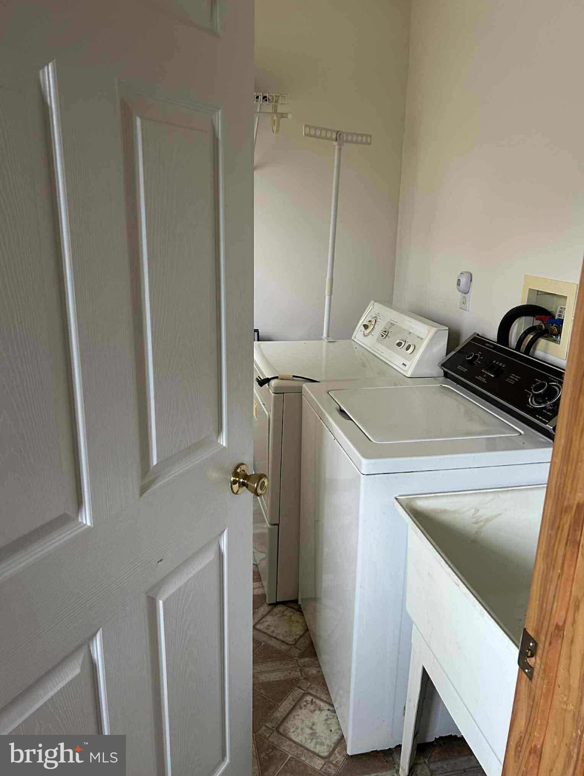 10 Garwin Road Swedesboro, NJ 08085 - Photo 11 of 13 a utility room with dryer and washer
