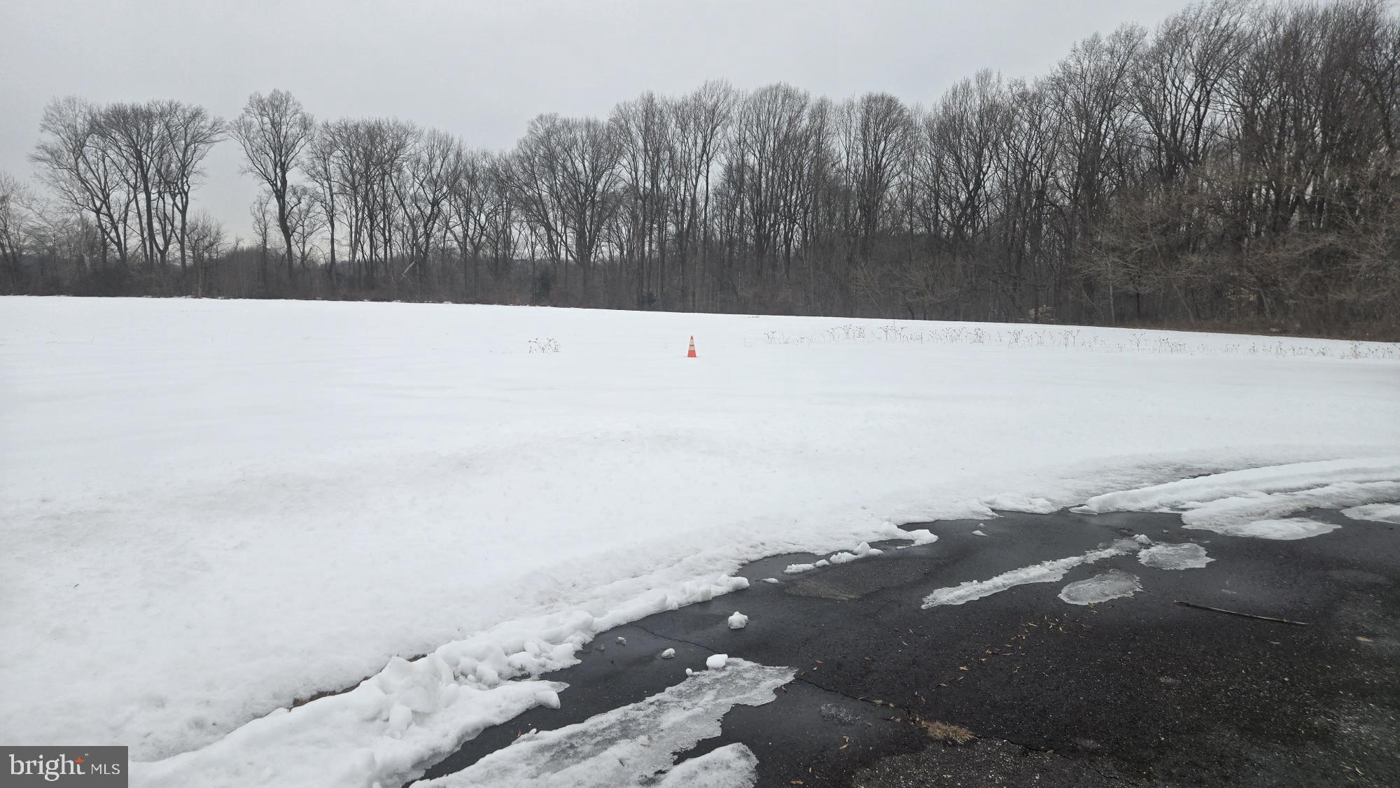 10 Garwin Road Swedesboro, NJ 08085 - Photo 13 of 13 a view of bathtub and trees