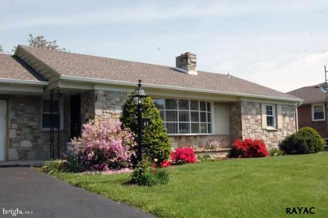 65 Ruel Avenue Hanover, PA 17331 - Photo 2 of 23
