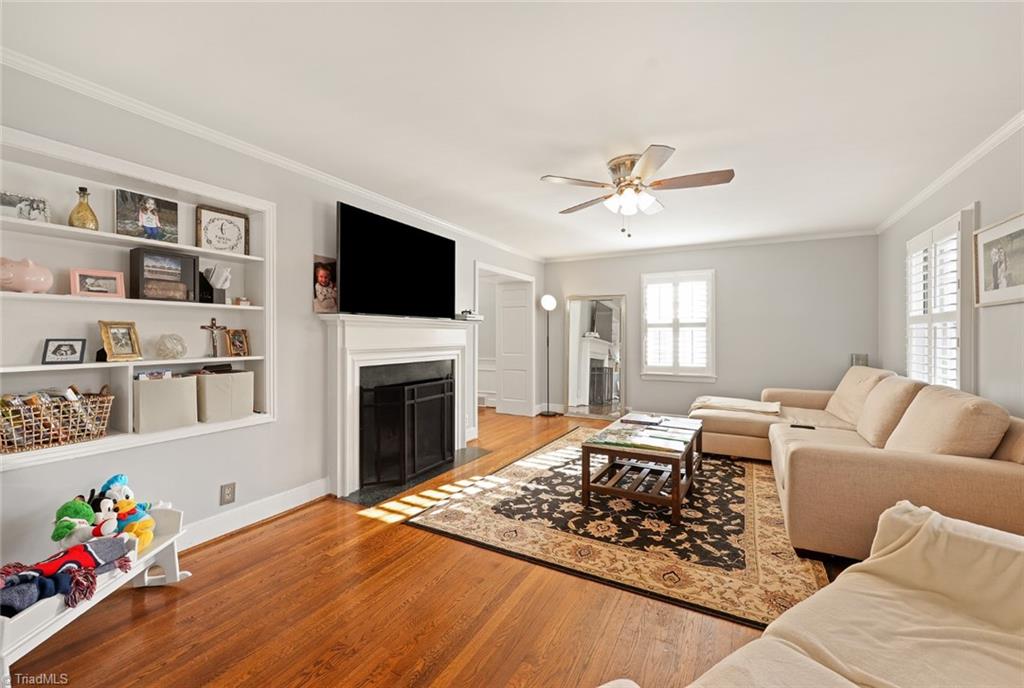 1939 Robinhood Road Winston-Salem, NC 27104 - Photo 8 of 30 Gallery Image 8