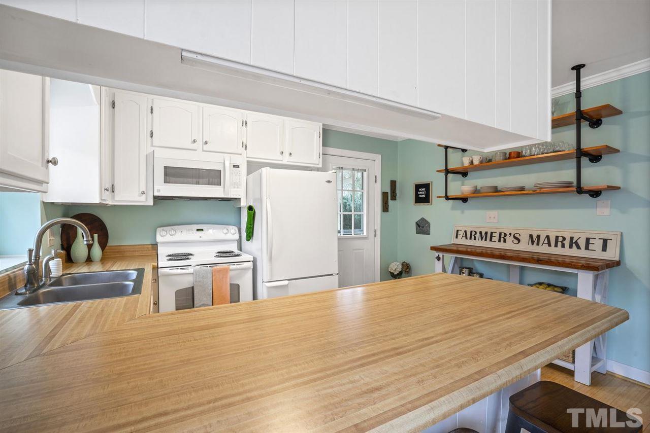 6904 Chamonix Place Raleigh, NC 27613 - Photo 7 of 22