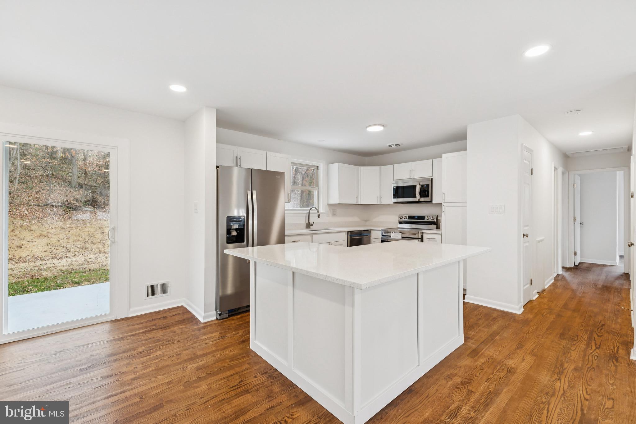 4704 Tamworth Court Temple Hills, MD 20748 - Photo 10 of 29