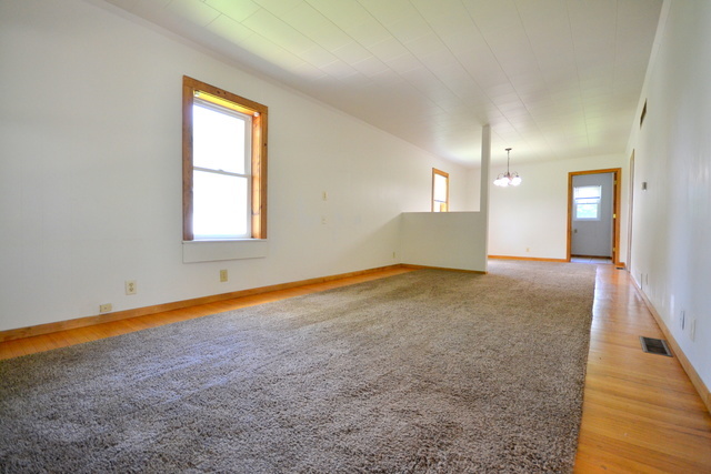 408 Catherine Street Ottawa, IL 61350 - Photo 2 of 20