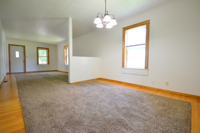 408 Catherine Street Ottawa, IL 61350 - Photo 4 of 20