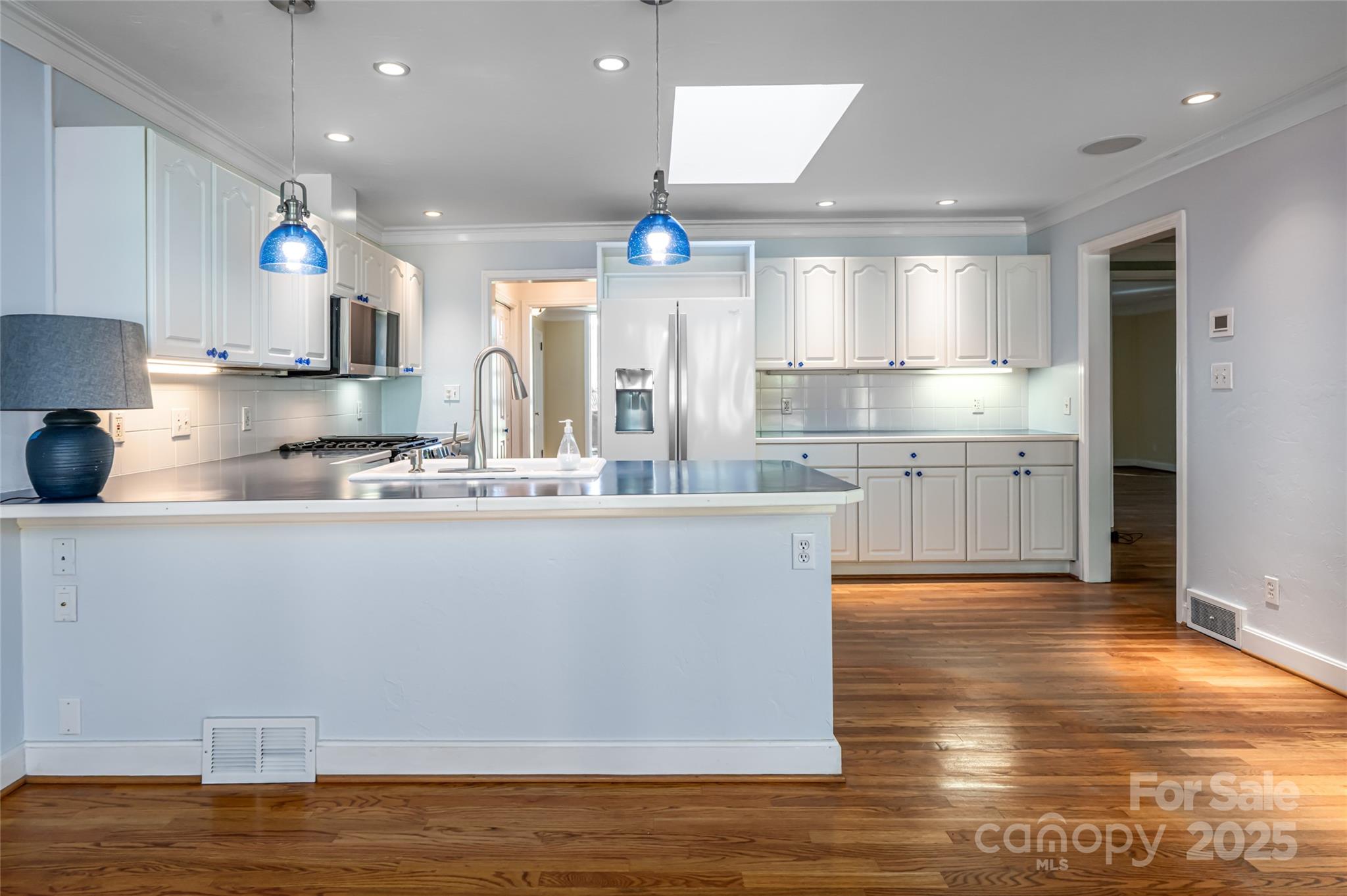 54 Fairway Road Asheville, NC 28804 - Photo 18 of 48