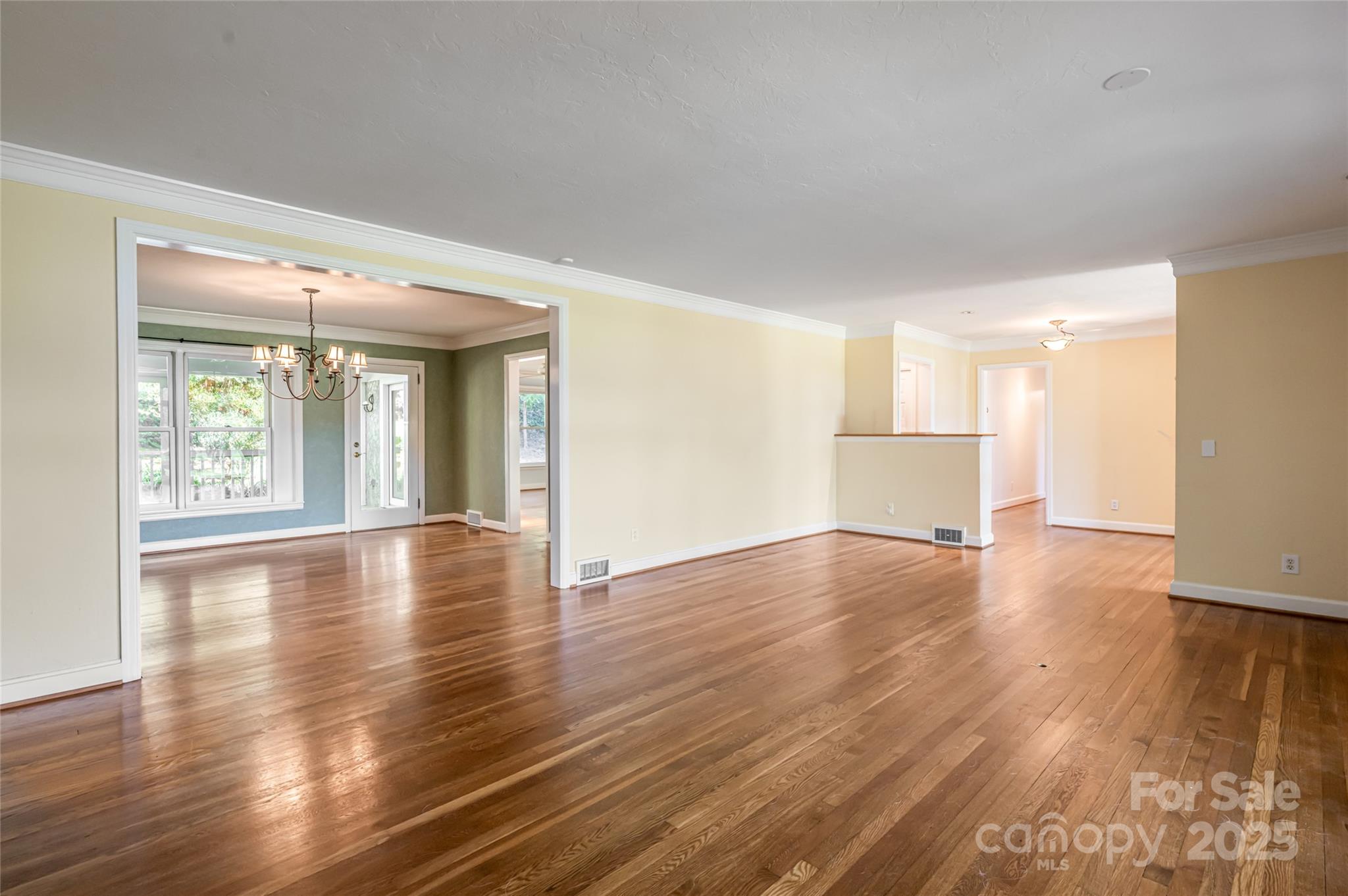 54 Fairway Road Asheville, NC 28804 - Photo 10 of 48