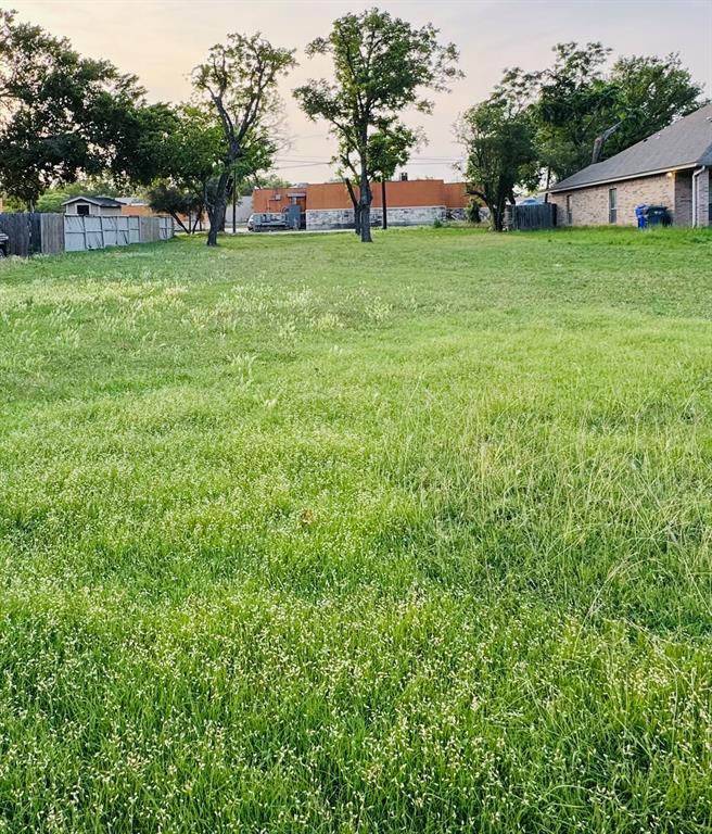 2121 Columbus Avenue Waco, TX 76701 - Photo 3 of 3 a view of house with backyard
