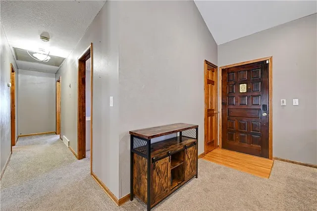 $225,000 | 1358 South Delaware, Independence, MO 64055