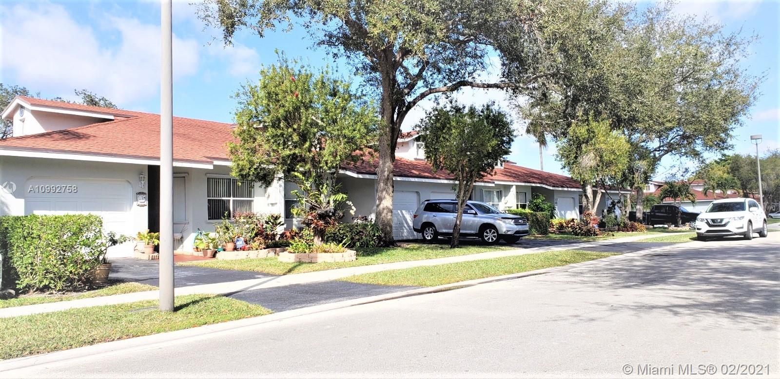 6714 North Pine Island Road Tamarac, FL 33321 - Photo 4 of 52 Gallery Image 4
