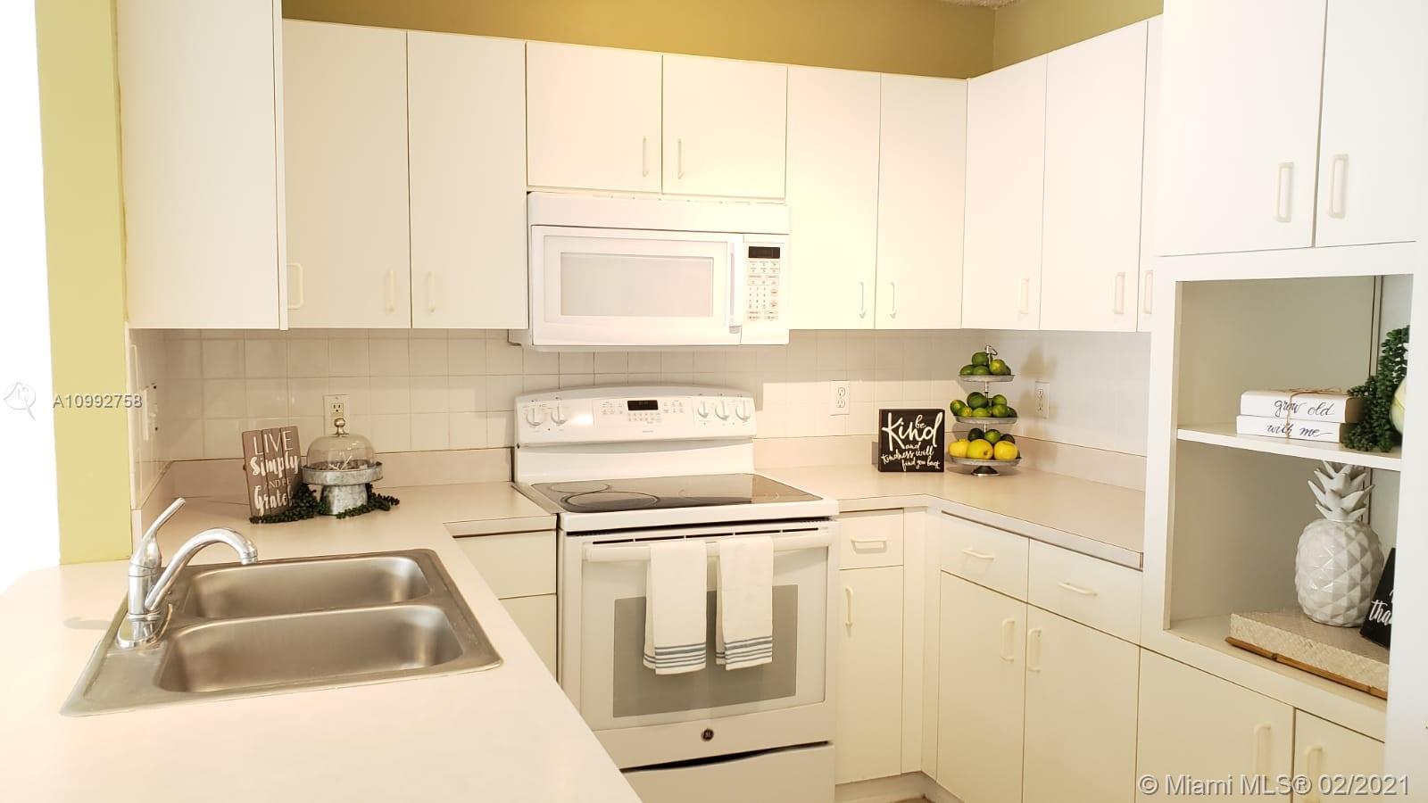 6714 North Pine Island Road Tamarac, FL 33321 - Photo 9 of 52 Gallery Image 9