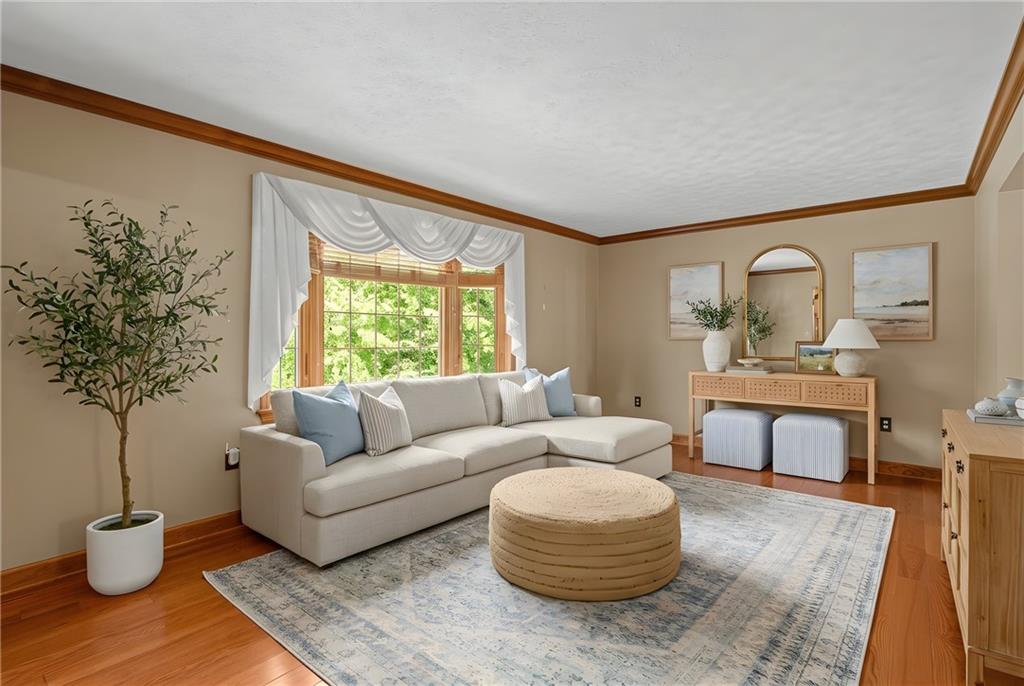 2535 Morton Road Pittsburgh, PA 15241 - Photo 12 of 48 *Virtually Staged*