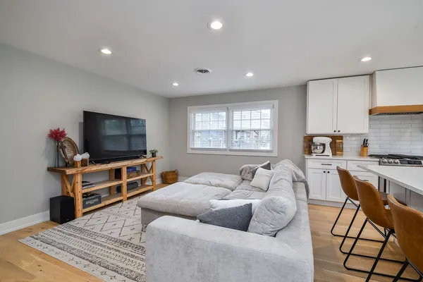 $565,000 | 3N556 Woodland Avenue, West Chicago, IL 60185