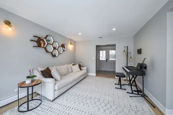 $565,000 | 3N556 Woodland Avenue, West Chicago, IL 60185