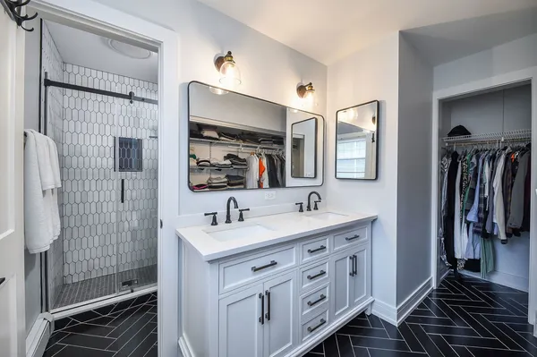 $565,000 | 3N556 Woodland Avenue, West Chicago, IL 60185
