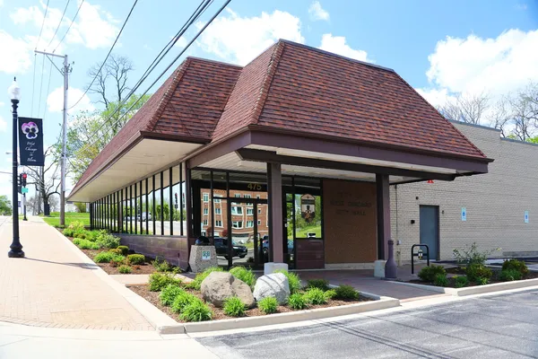 $565,000 | 3N556 Woodland Avenue, West Chicago, IL 60185