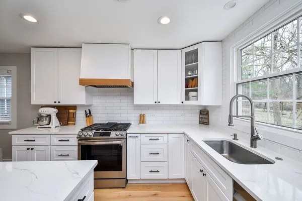 $565,000 | 3N556 Woodland Avenue, West Chicago, IL 60185